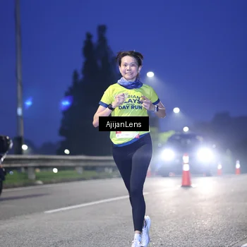 Runner Photo 7063100
