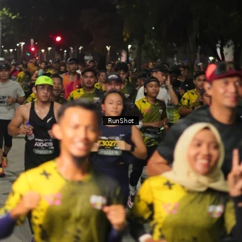 Runner Photo 7063105