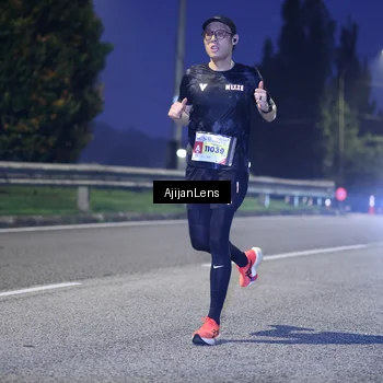 Runner Photo 7063116