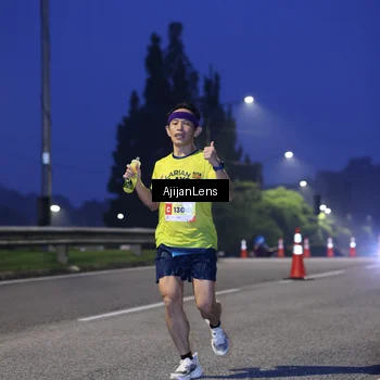 Runner Photo 7063123