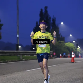 Runner Photo 7063135