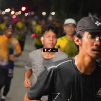 Runner Photo 7063173