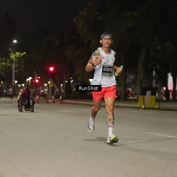 Runner Photo 7063175