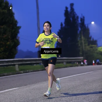 Runner Photo 7063176