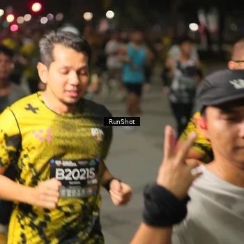Runner Photo 7063193