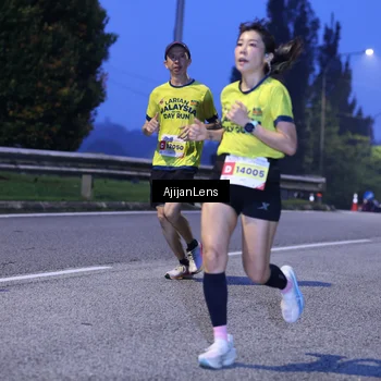 Runner Photo 7063250