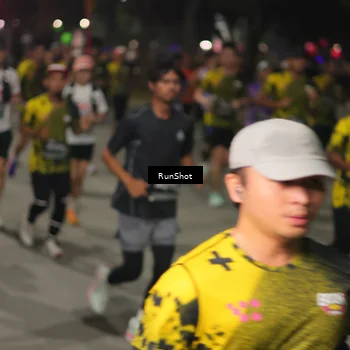 Runner Photo 7063275