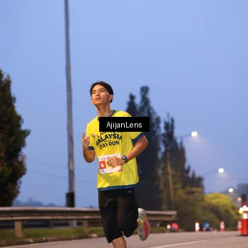 Runner Photo 7063294