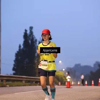 Runner Photo 7063310