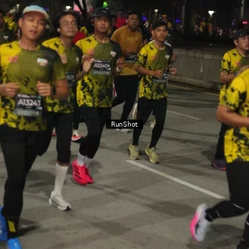 Runner Photo 7063355