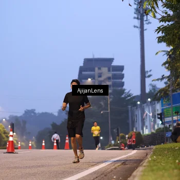 Runner Photo 7063359