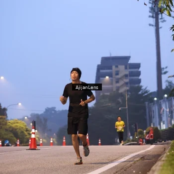 Runner Photo 7063369