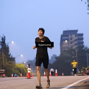 Runner Photo 7063376