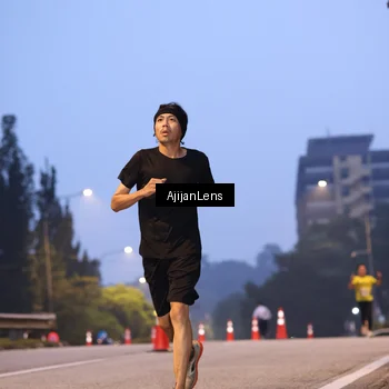 Runner Photo 7063391