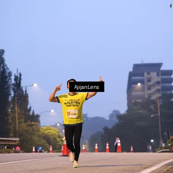 Runner Photo 7063394