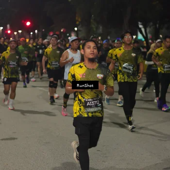 Runner Photo 7063411
