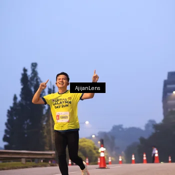 Runner Photo 7063416