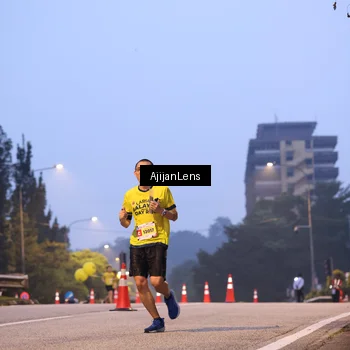 Runner Photo 7063418