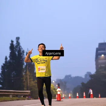 Runner Photo 7063433