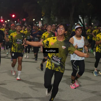Runner Photo 7063435