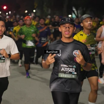 Runner Photo 7063470