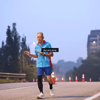 Runner Photo 7063472