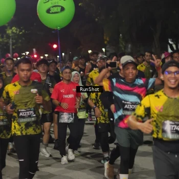 Runner Photo 7063496
