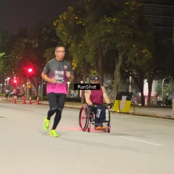Runner Photo 7063500