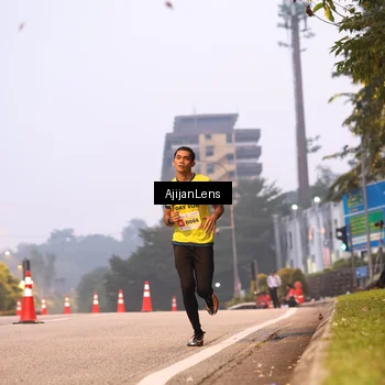 Runner Photo 7063516