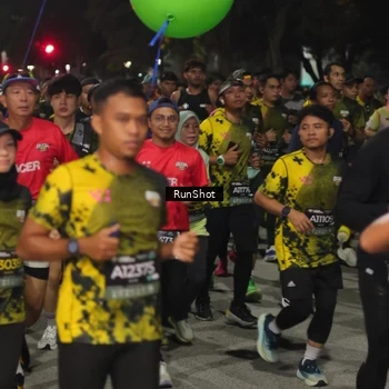 Runner Photo 7063523