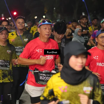 Runner Photo 7063532