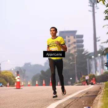 Runner Photo 7063543