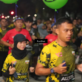 Runner Photo 7063546