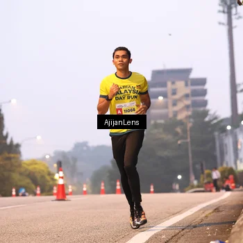 Runner Photo 7063551