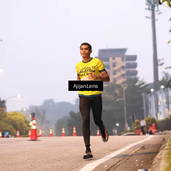 Runner Photo 7063553