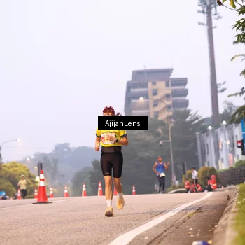 Runner Photo 7063575
