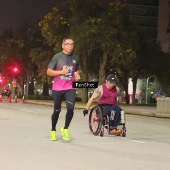 Runner Photo 7063577