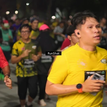 Runner Photo 7063589