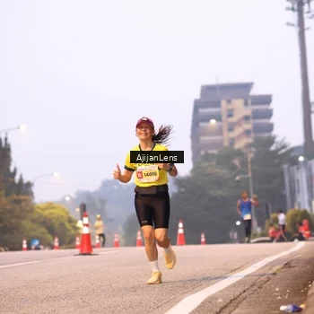 Runner Photo 7063593