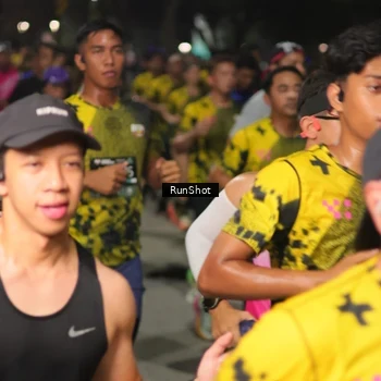 Runner Photo 7063618