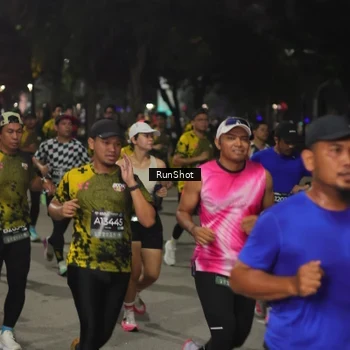 Runner Photo 7063644