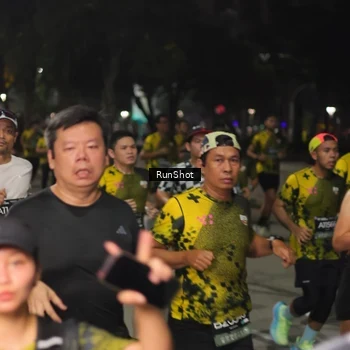 Runner Photo 7063664