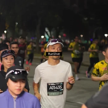 Runner Photo 7063675