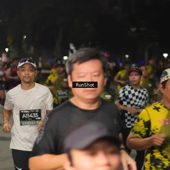 Runner Photo 7063684