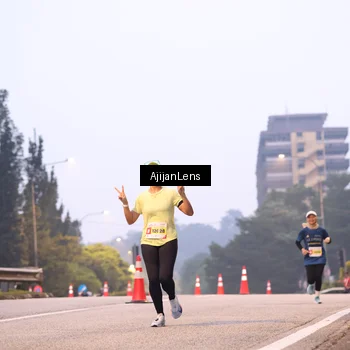 Runner Photo 7063689