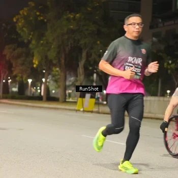 Runner Photo 7063703