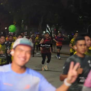 Runner Photo 7063707