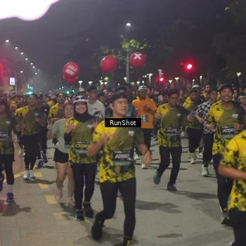 Runner Photo 7063735