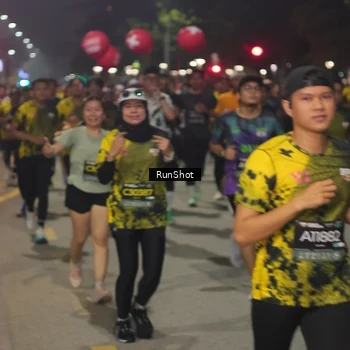 Runner Photo 7063753