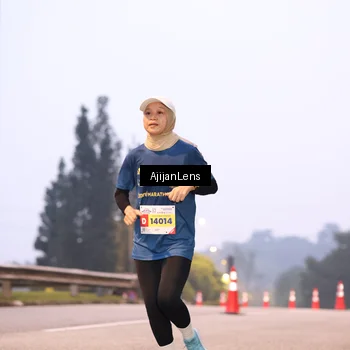 Runner Photo 7063754